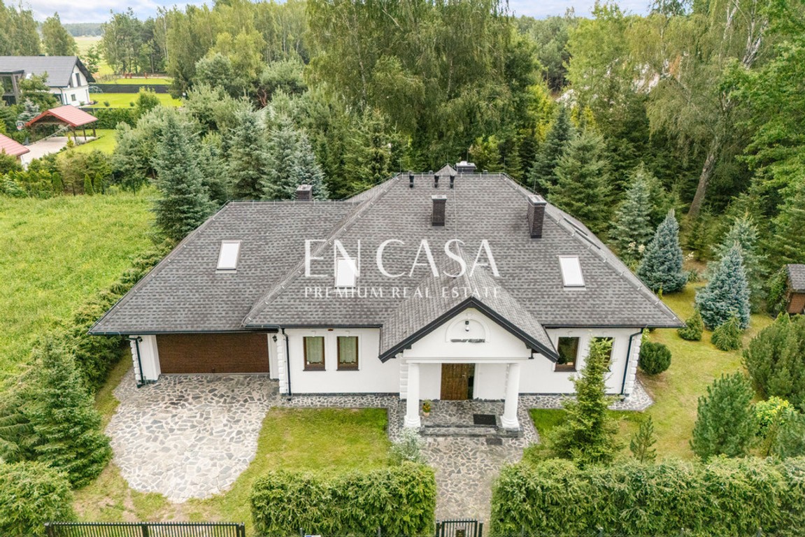 Dom na sprzedaż, 4 pokoje, 250 m², Osieck