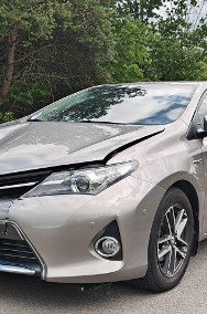 Toyota Auris II-2