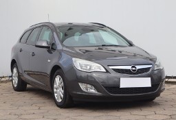 Opel Astra J , Klimatronic, Tempomat, Parktronic, Podgrzewane siedzienia