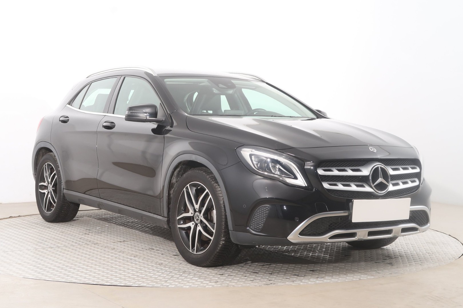 Mercedes-Benz Klasa GLA I , Automat, Skóra, Navi, Klimatronic, Tempomat, Parktronic,