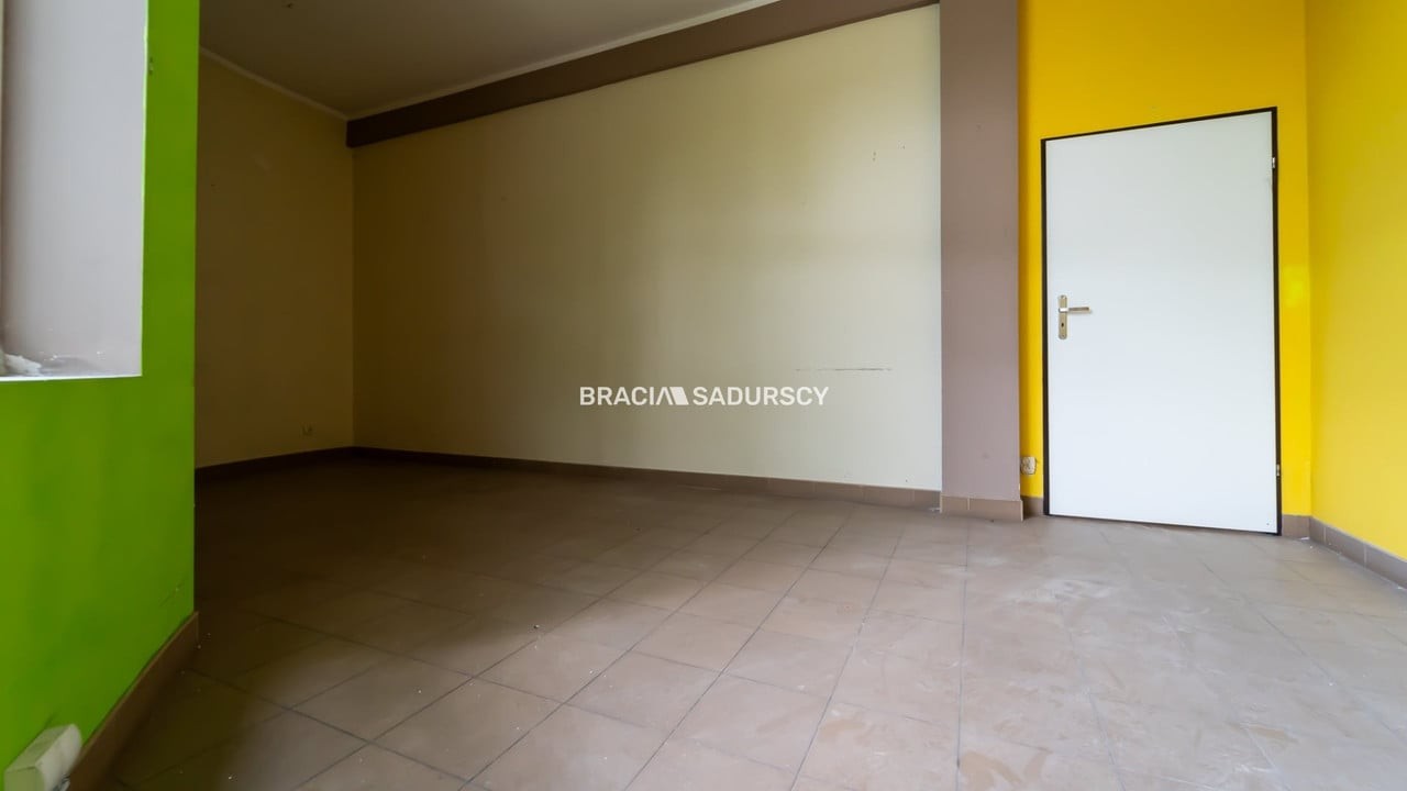 Lokal przy placu Bieńczyckim, Kraków Bieńczyce - Ansicht 5