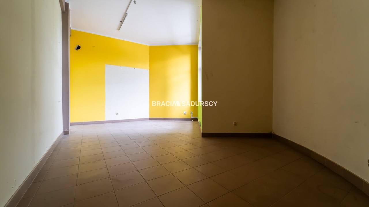 Lokal przy placu Bieńczyckim, Kraków Bieńczyce - Ansicht 6