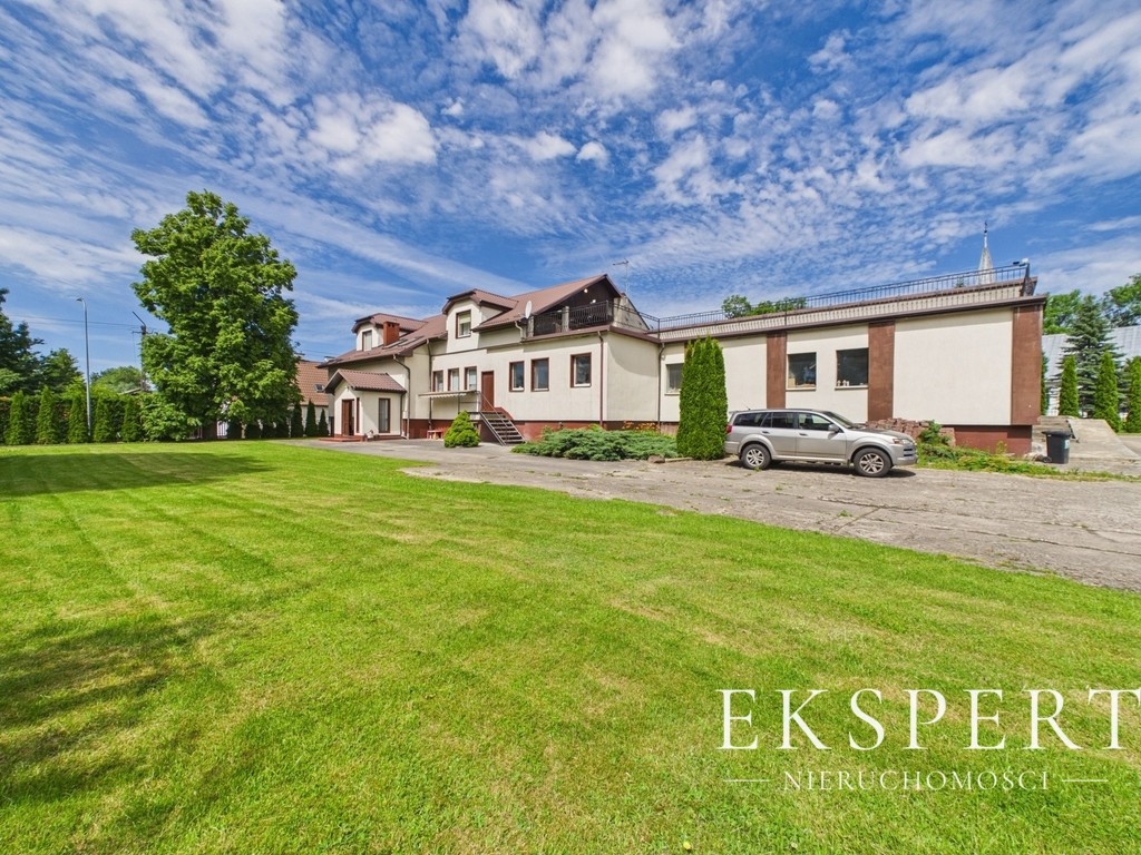 Dom na sprzedaż, 7 pokoi, 934 m², Biesiekierz