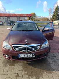 Stan bardzo dobry,bezwypadkowy.