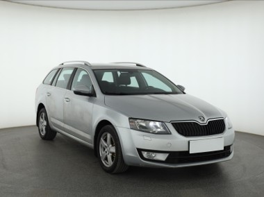 Skoda Octavia III , Klimatronic, Tempomat, Parktronic, Podgrzewane siedzienia,-1