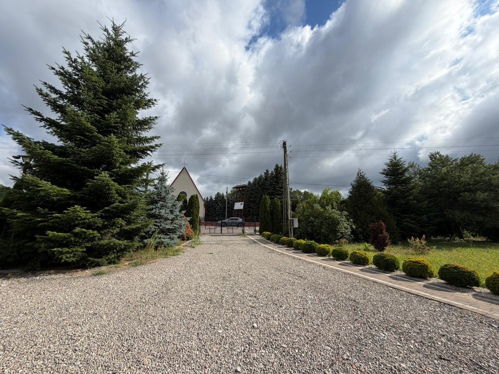 Dom z 2020r. I 2507 m² działki I 10 min od Radomia - Widok 3
