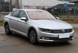 Volkswagen Passat B8 , Salon Polska, Automat, Skóra, Navi, Klimatronic, Tempomat,