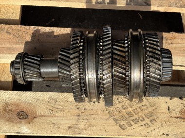 Deutz Fahr 6190 Powershift Wał Pośredni Koło Zębate Przekładnia CZĘŚCI 2093303051 2093303087-1