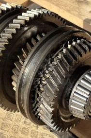 Deutz Fahr 6190 Powershift Wał Pośredni Koło Zębate Przekładnia CZĘŚCI 2093303051 2093303087-2