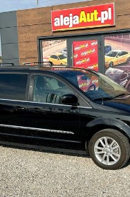 Chrysler Town & Country V-2