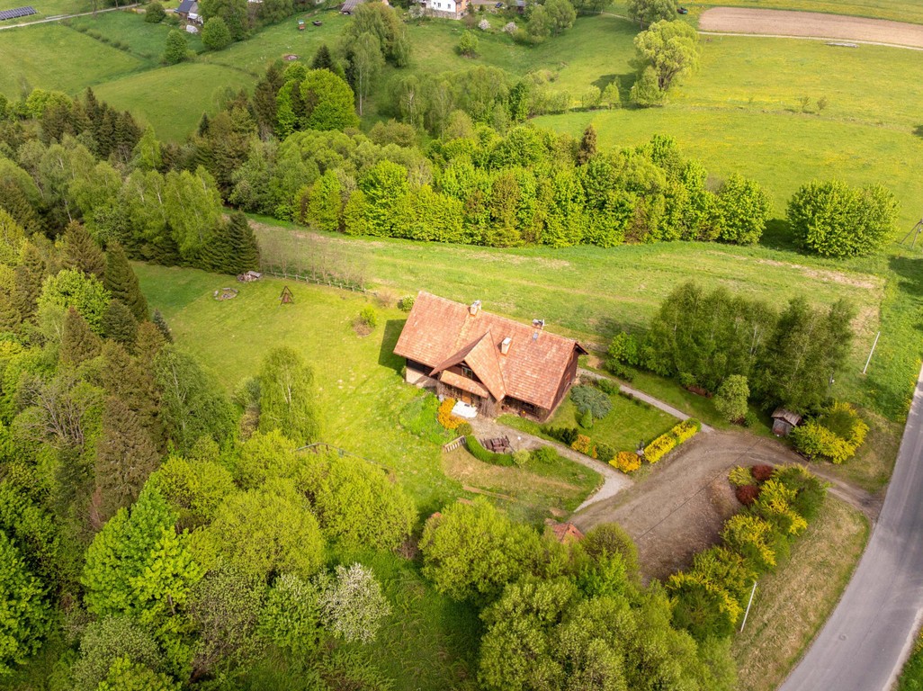 Dom z bala w Bieszczadach-do życia i biznesu - Widok 3