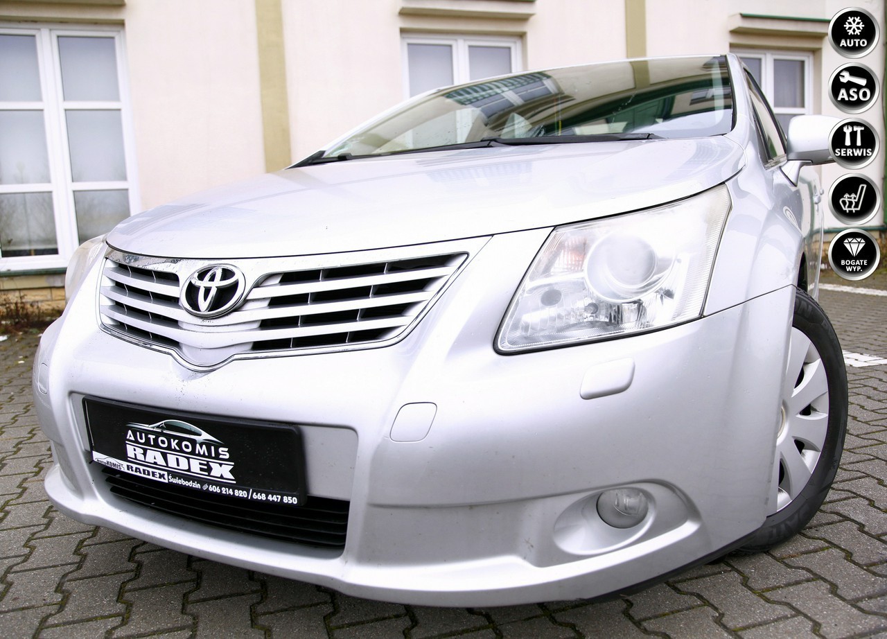 Toyota Avensis III 1.8 147KM/Klimatronic/6 Biegów/ Serwisowany/Bezwyp/Zarejest/GWARANCJ