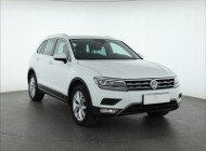 Volkswagen Tiguan , Salon Polska, Serwis ASO, DSG, VAT 23%, Navi, Klimatronic,