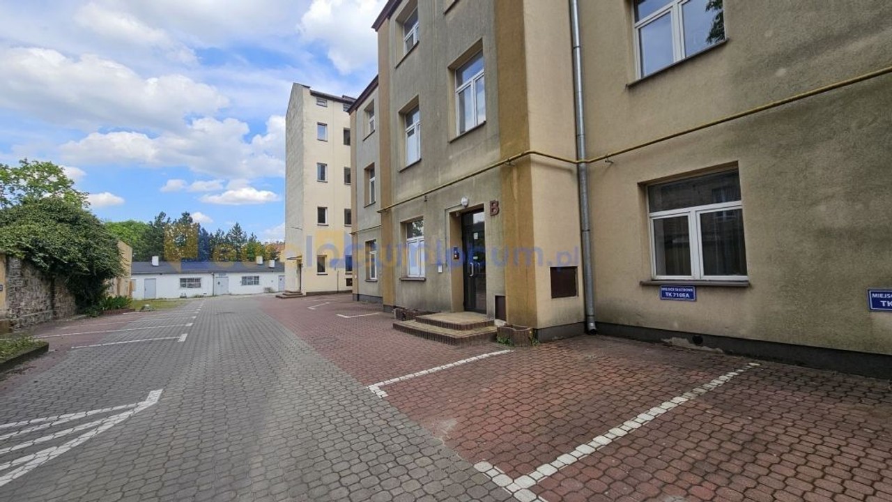 nieruchomość komercyjna na sprzedaż