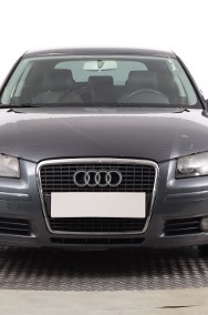 Audi A3 II (8P) , Klimatronic-2