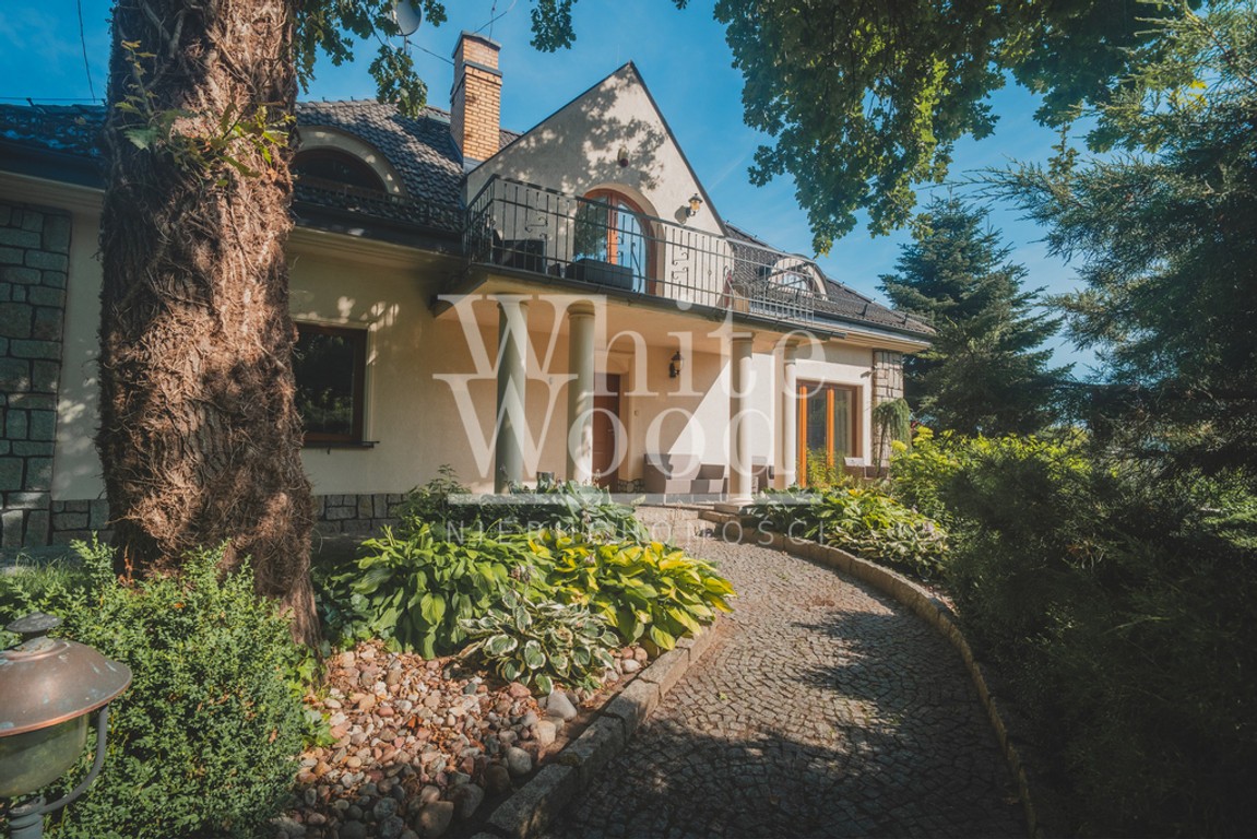 Dom na sprzedaż, 242 m², Sasino