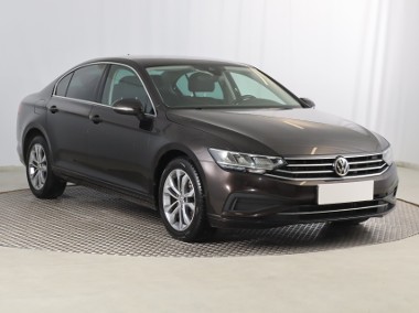 Volkswagen Passat B8 , Salon Polska, Serwis ASO, Automat, Navi, Klimatronic,-1