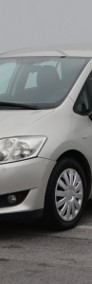 Toyota Auris I , Klimatronic, Podgrzewane siedzienia-3