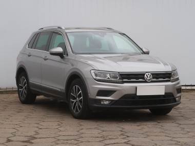 Volkswagen Tiguan , Salon Polska, DSG, VAT 23%, Navi, Klimatronic, Tempomat,-1