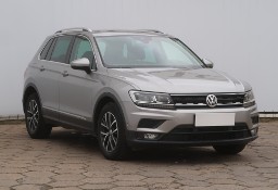 Volkswagen Tiguan , Salon Polska, DSG, VAT 23%, Navi, Klimatronic, Tempomat,