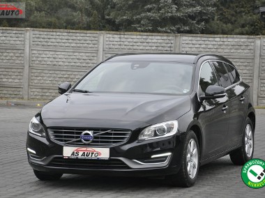 Volvo V60 I 2,0D4 181KM Momentum/Ledy/Xenon/Skóry/Navi/PDC/Serwis/GwArAnCjA-1