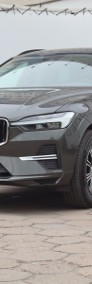Volvo XC60 II , 197 KM, Automat, Skóra, Klimatronic, Tempomat, Parktronic,-3