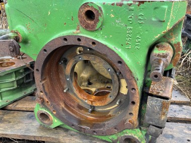 John Deere 6200 6300 6400 6500 Obudowa Tylnego Mostu L75289 AL162992 AL82343 AL82345 AL82348-1
