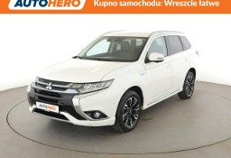 Mitsubishi Outlander III PHEV 4x4 automat full LED skóra/alcantara klima auto grzane fotele k