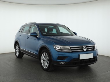 Volkswagen Tiguan , Salon Polska, 1. Właściciel, DSG, VAT 23%, Klimatronic,-1