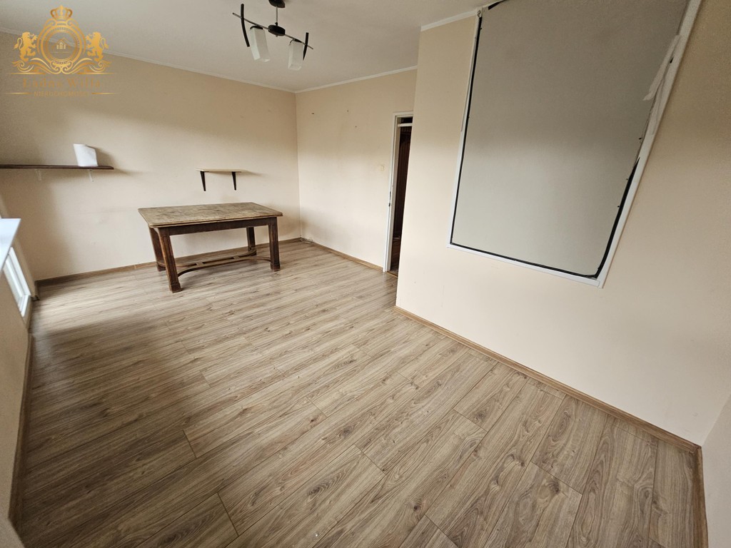 LUX 47,30/3 POK/ 1 PIĘTRO/ UL BALEYA. – další