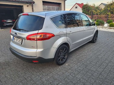 Ford S-MAX II-1