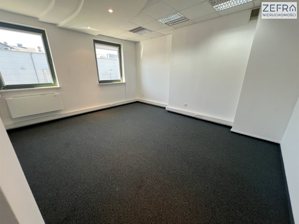 Biuro*Usługi*243 m²*Bronowice Wielkie*ul.Stawowa – pohled 6