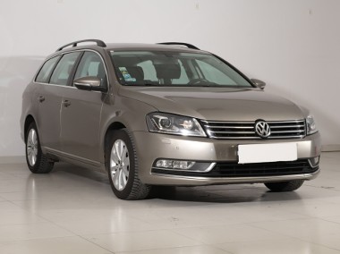 Volkswagen Passat B7 , Salon Polska, VAT 23%, Xenon, Bi-Xenon, Klimatronic,-1