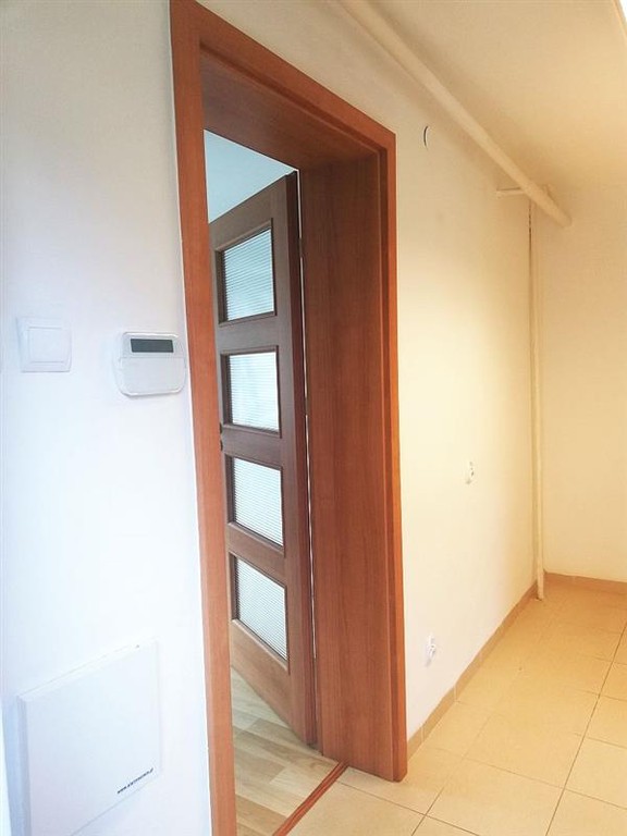 LOKAL WYŁĄCZNIE NA BIURO PARTER 30M2, SUPER PUNKT!