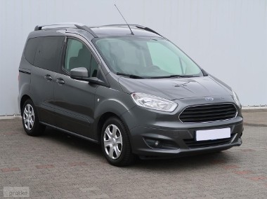 Ford Tourneo Courier-1