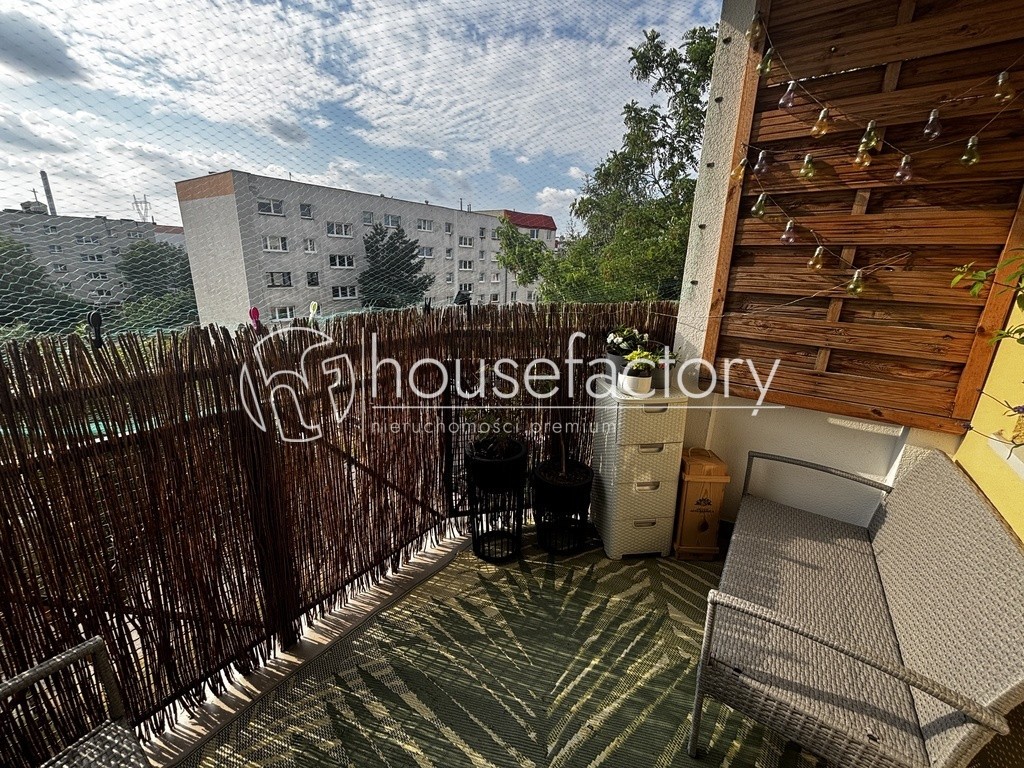 3 widne pokoje z dużym balkonem - Olechów - Więcej
