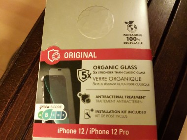 Szkło ochronne na ekran  iPhone 12 / iPhone 12 Pro firmy Force Glass-1