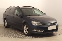 Volkswagen Passat B7 , Navi, Klimatronic, Tempomat, Parktronic,