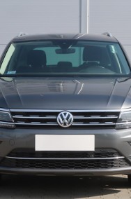 Volkswagen Tiguan , Salon Polska, Serwis ASO, DSG, Navi, Klimatronic, Tempomat,-2