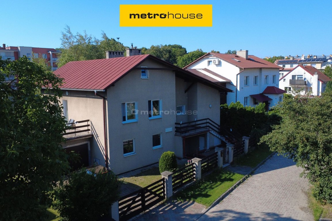 Dom w Malborku 350 m² na działce 630 m², 8 pokoi