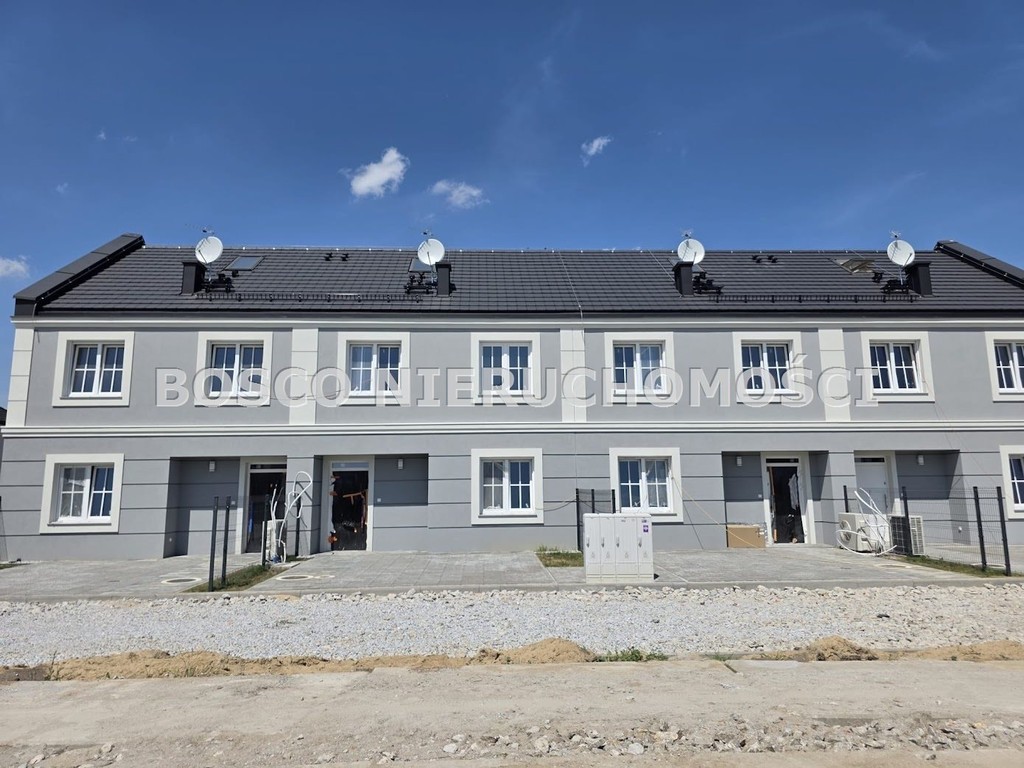 Ostatni etap szereg, 5 pokoi, pompa ciepła