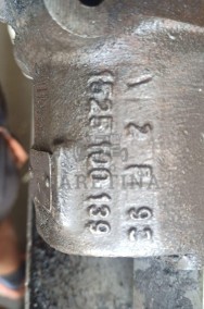 Valtra 6300 Massey Ferguson rozdzielacz podnośnika EHR-2