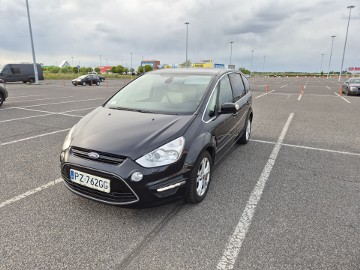Zadbany i bogato wyposażony S-Max z Poznańskiego salonu (r.2014)