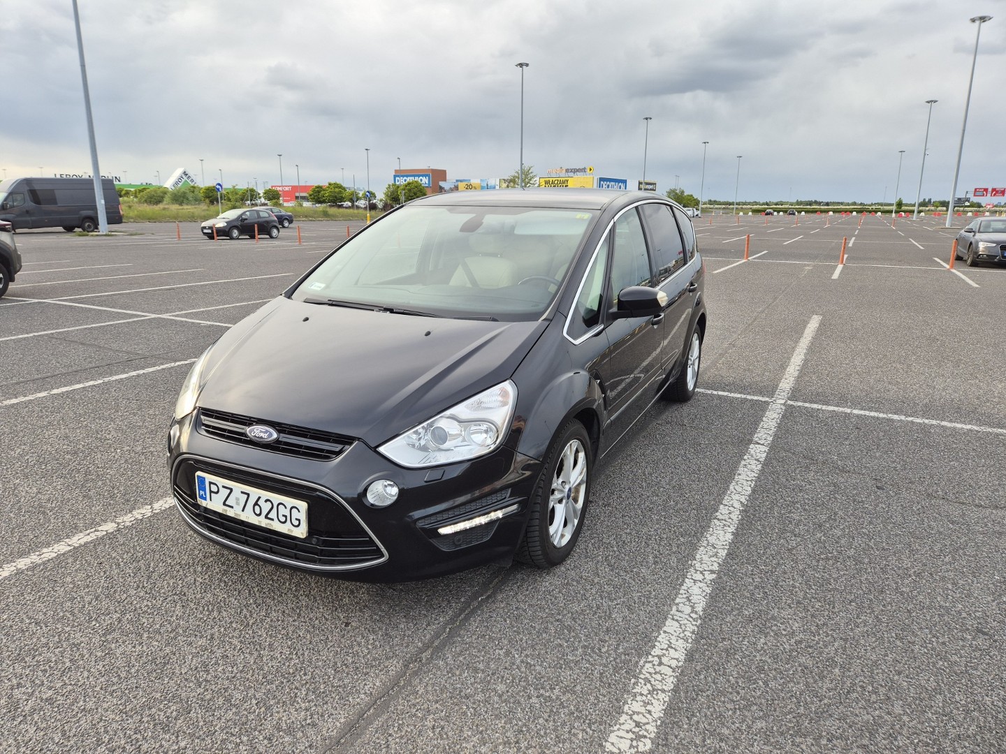 Ford S-MAX II Zadbany i bogato wyposażony S-Max z Poznańskiego salonu (r.2014)
