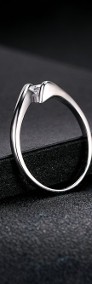 Drobny pierścionek oczko kamień srebrny kolor obrączka skromny-3