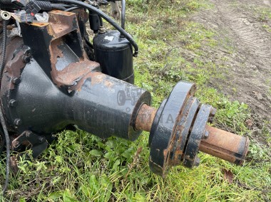 New Holland T8040 Case Magnum 310 - części - obudowa osi 87367552-1