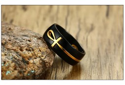Czarny pierścionek unisex obrączka ankh krzyż złoty stal szlachetna