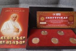 Limitowana seria pozłacanych monet związanych z Janem Pawłem II