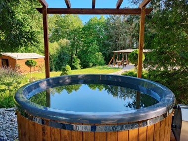 domek nad jeziorem jacuzzi-1