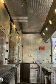 Mercedes-Benz Sprinter Autosklep Grill kurczak Gastronomiczny Food Truck Foodtruck sklep 20-2